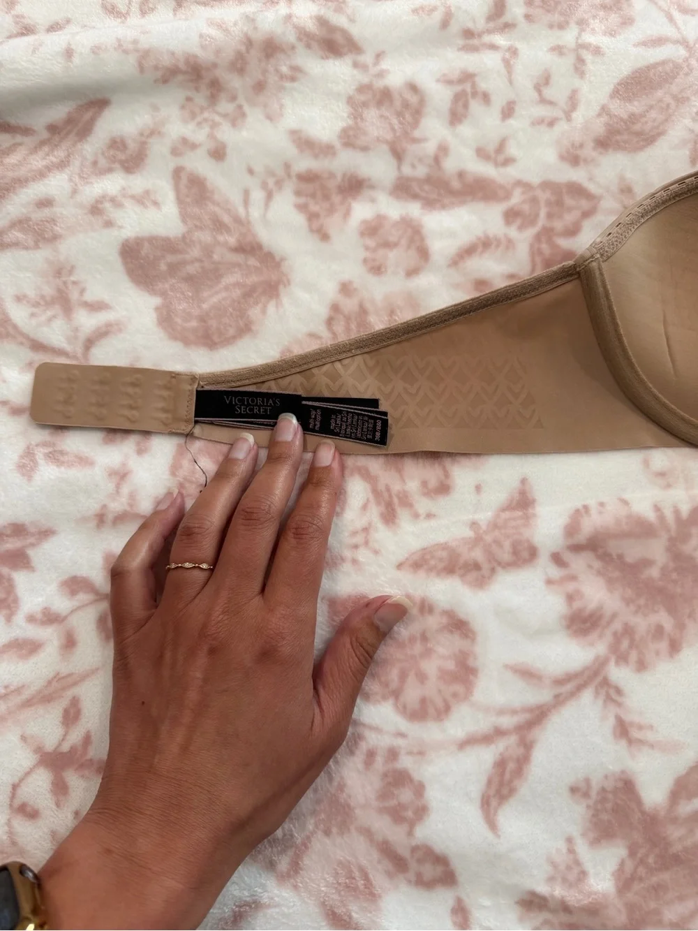 Victoria's Secret Strapless Bra in Nude